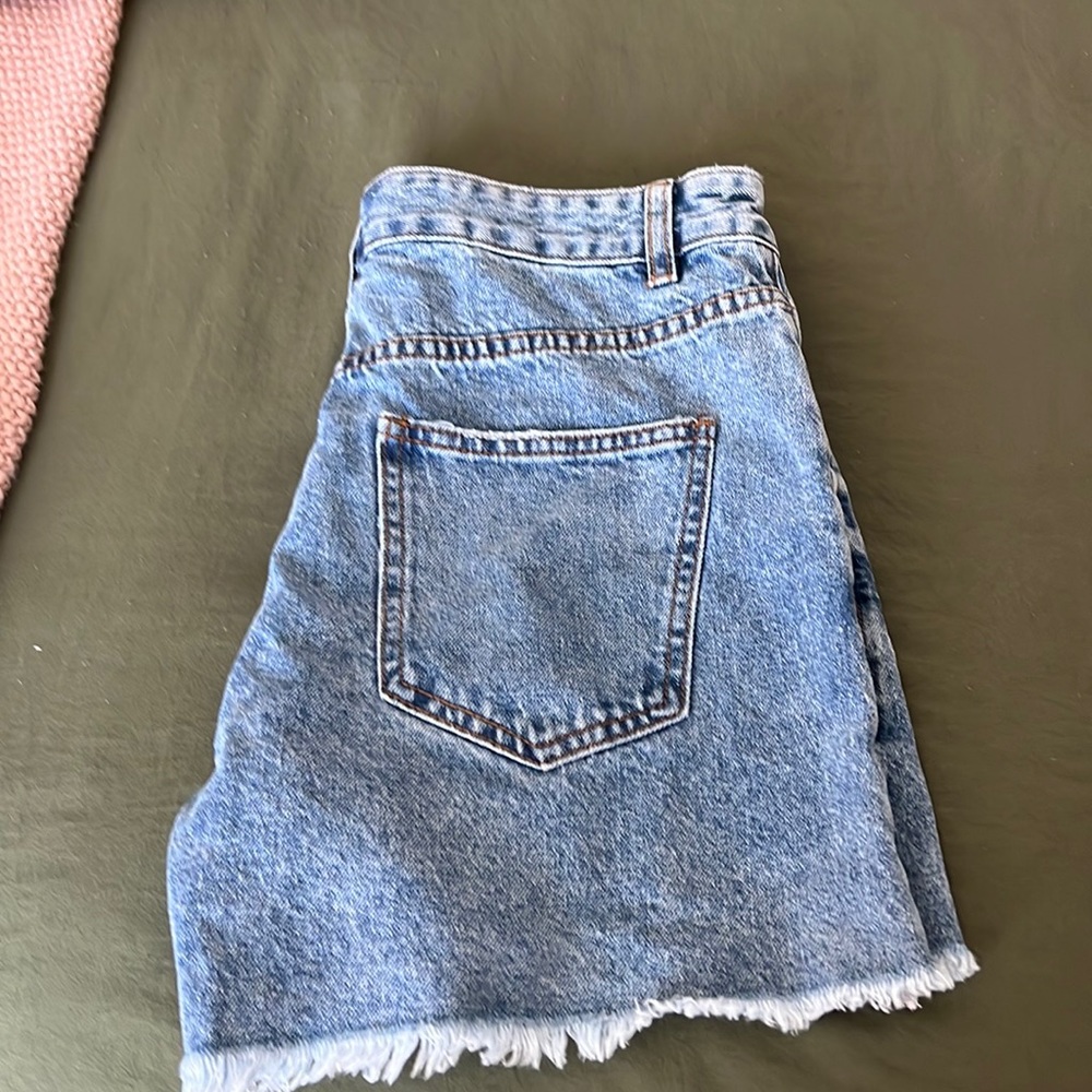 High Rise Ripped shorts